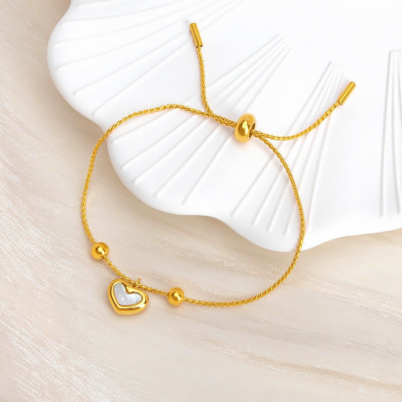 Damen Armband mit zierlichem Herzanhänger und verstellbarem Design Shop Nory