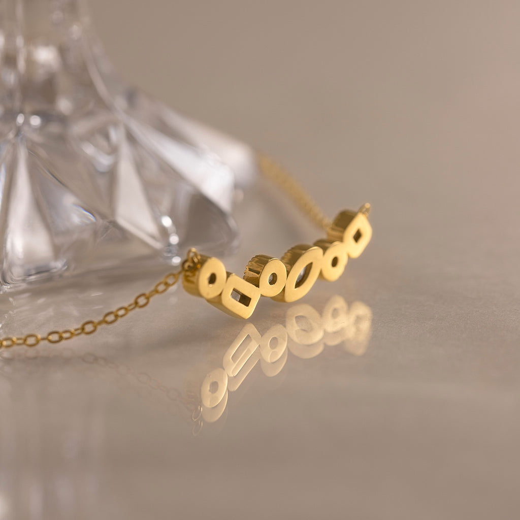 Damen Halskette mit funkelnden Zirkonia und luxuriösem Design Shop Nory