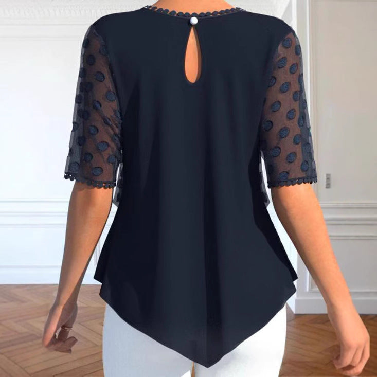 Damen nan Tüllbluse mit bestickten Punkten, halbtransparenten Ärmeln und asymmetrischem Stufensaum