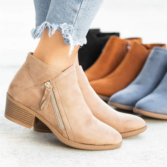 Damen Ankle-Boots aus Velourslederoptik mit seitlichem Zipper und mittelhohem Blockabsatz Shop Nory