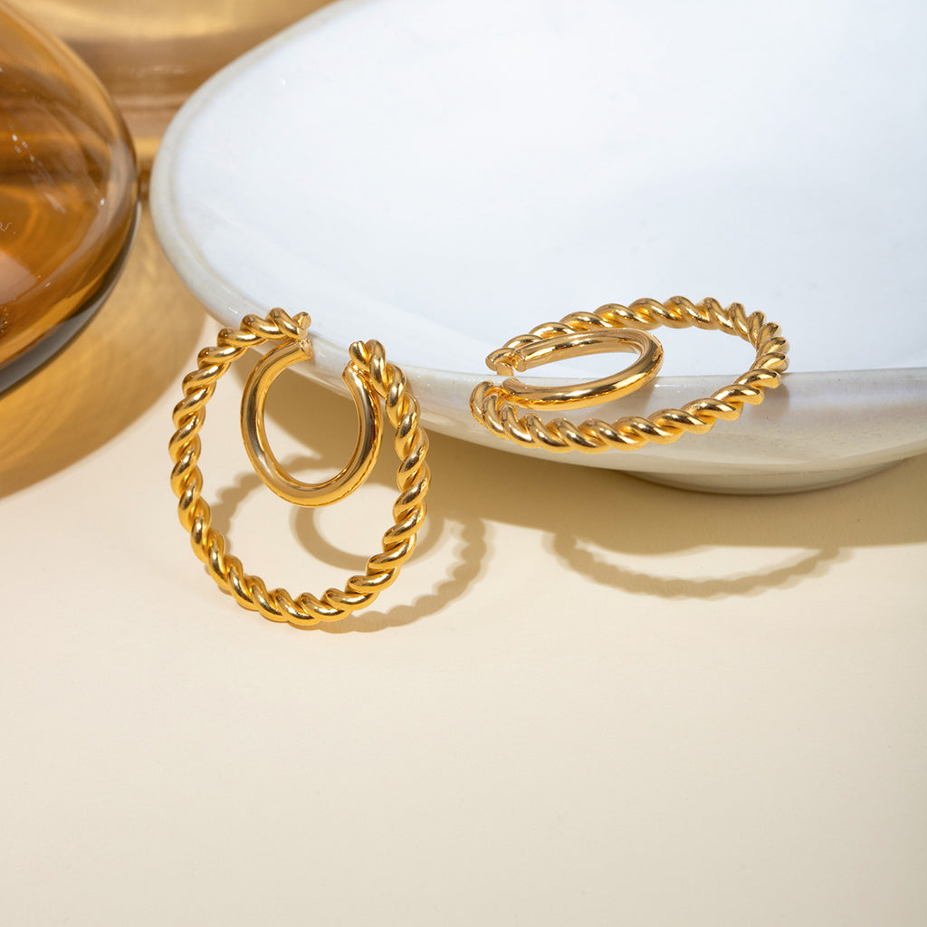 Damen Ohrhänger aus hypoallergenem und wasserdichtem Edelstahl mit elegantem Twisted-Design Shop Nory