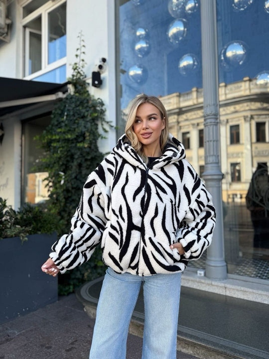 Damen Kurz geschnittene Teddy-Fleecejacke mit Kapuze und Zebrastreifen Shop Nory