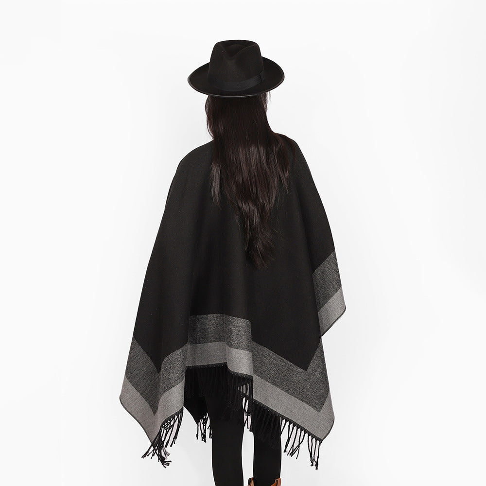 Damen Rechteckiger Wollmix-Poncho-Überwurf mit offener Front und feinem Fransensaum Shop Nory