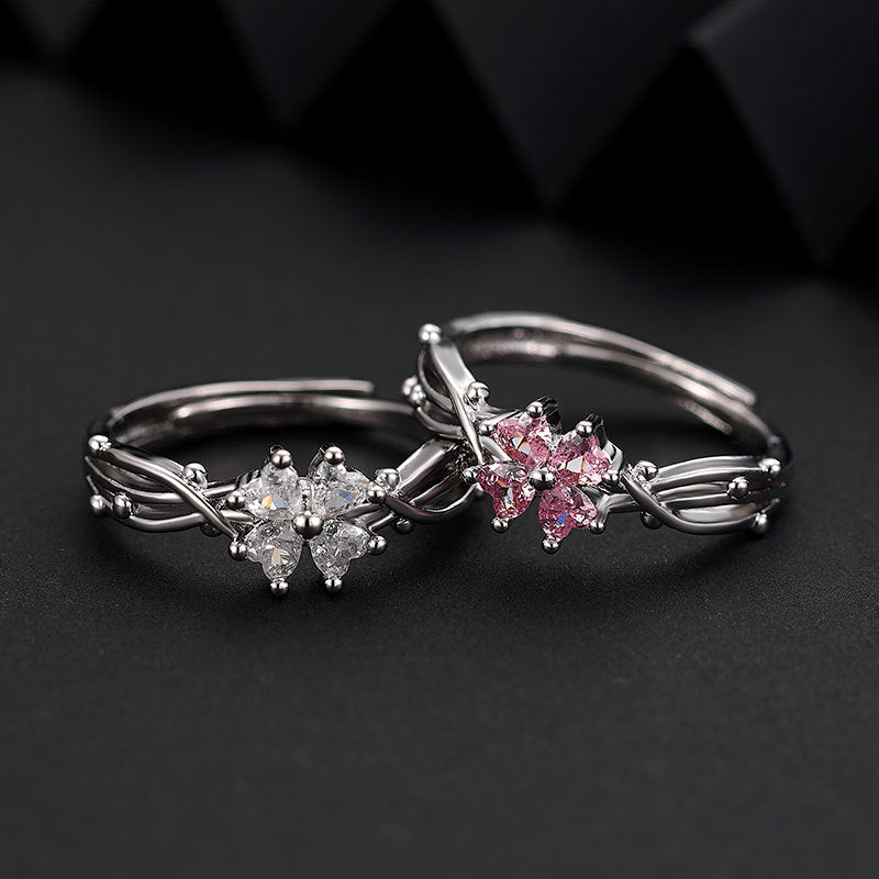 Damenring mit floralem Design und funkelnden pinken Zirkonia-Steinen Shop Nory