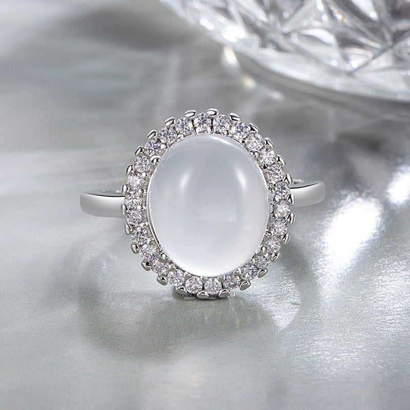 Damen Ring mit schimmerndem Mondstein und funkelnden Zirkonia Shop Nory