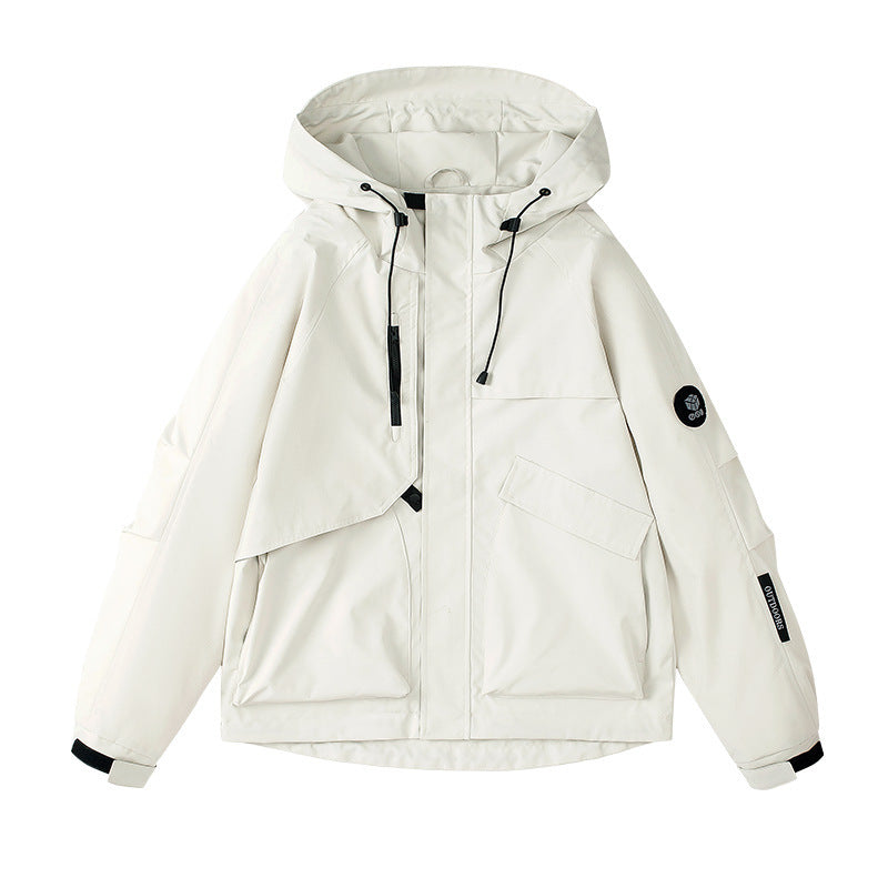 Damen technische Outdoor-Jacke mit atmungsaktiver Membran und verstellbarer Kapuze