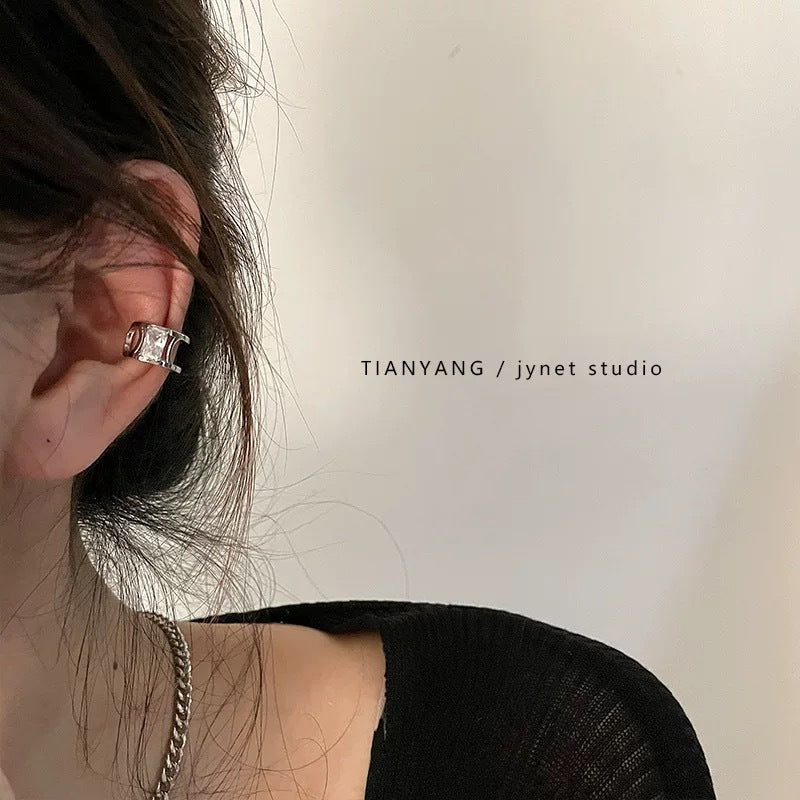 Damen Ring mit luxuriösem, quadratischem Onyx und filigraner Detailverarbeitung Shop Nory