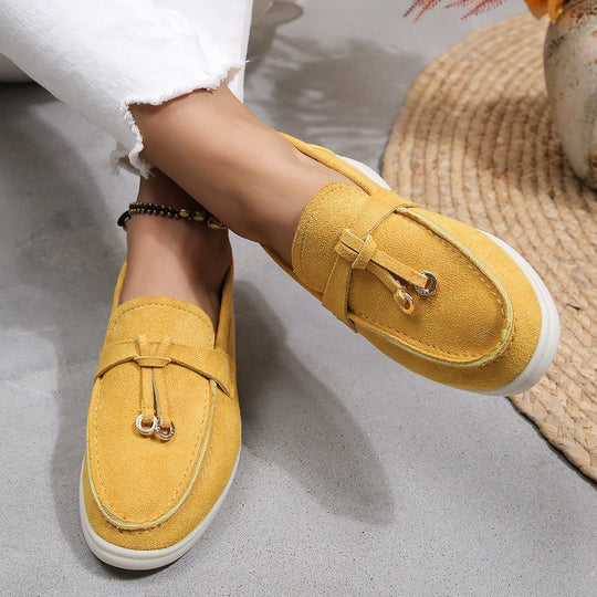 Damen Slipper-Loafer aus Velourslederoptik mit dekorativem Knotenriemen und leicht profilierter Gummisohle Shop Nory