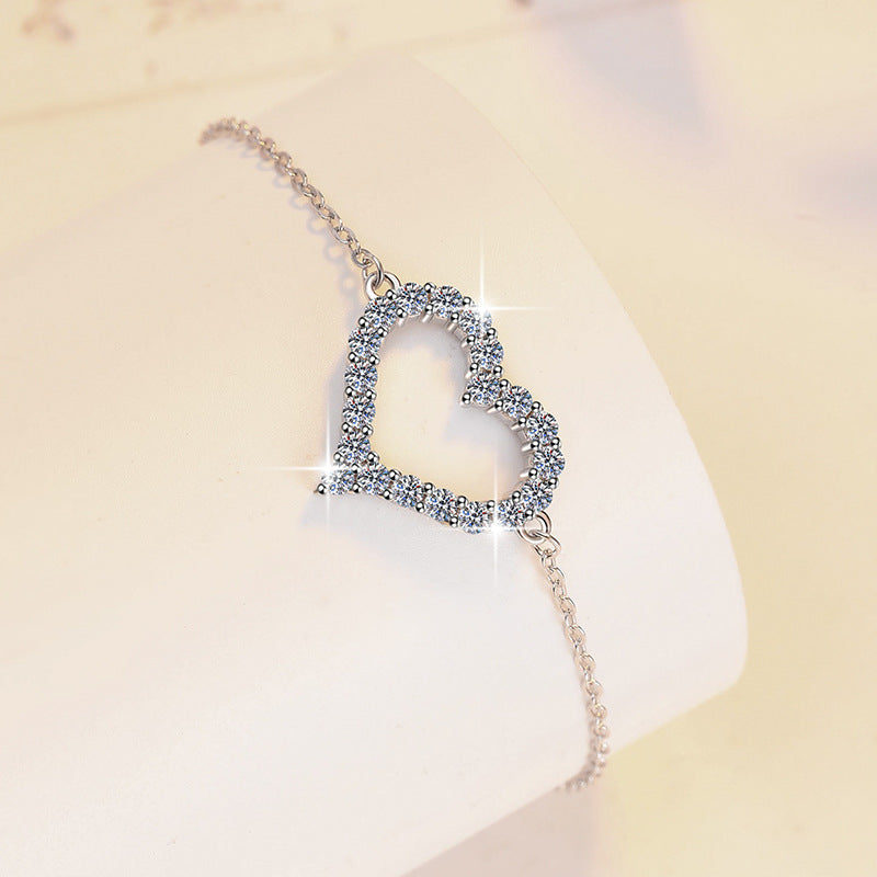 Damenarmband mit funkelndem Herzanhänger aus Zirkonia Shop Nory