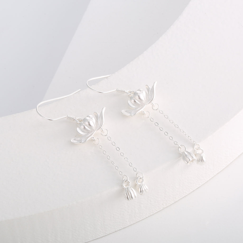 Damen Ohrringe mit elegantem Lotusdesign und feinen Anhängern Shop Nory