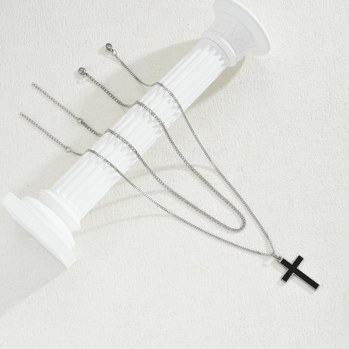 Damen Halskette im stilvollen, mehrlagigen Design mit Kreuzanhänger Shop Nory