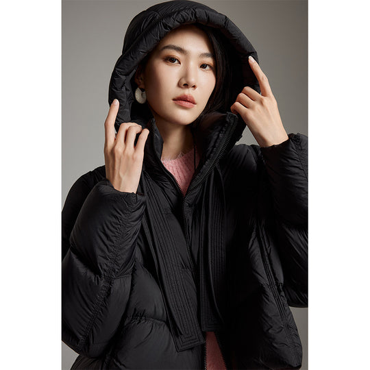Damen Kurz geschnittene Boxy-Steppjacke mit voluminöser Kapuze und Kordelzug Shop Nory