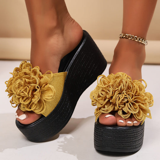 Damen Plattform-Sandalen mit floralen Applikationen und rutschfester Sohle