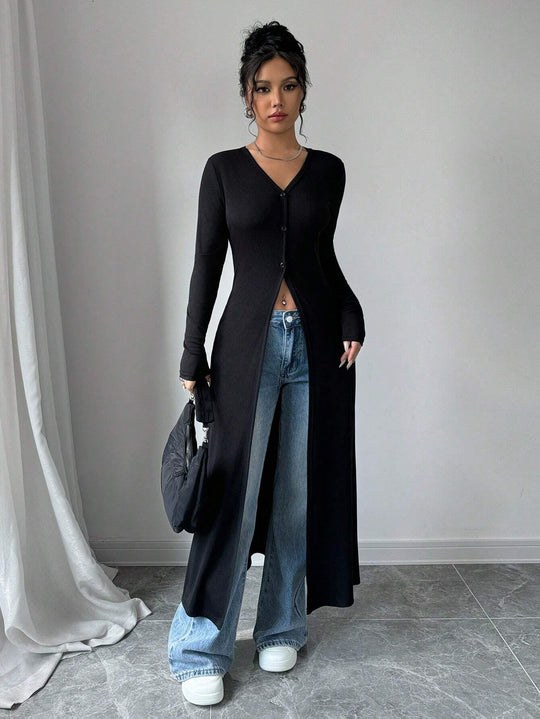 Damen Langstrickjacke mit V-Ausschnitt und Knopfverschluss