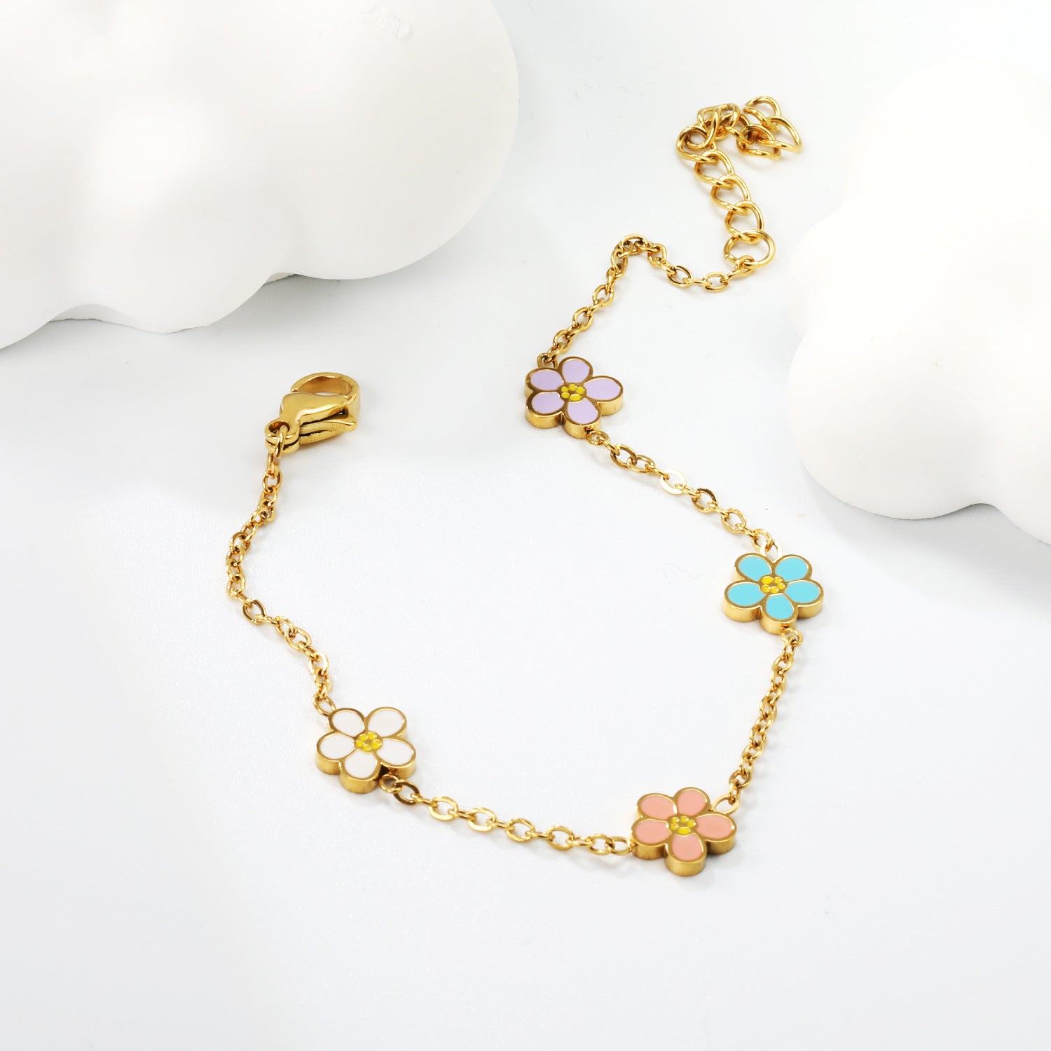 Damen Armband mit bunten Blütenanhängern und luxuriöser Goldbeschichtung Shop Nory