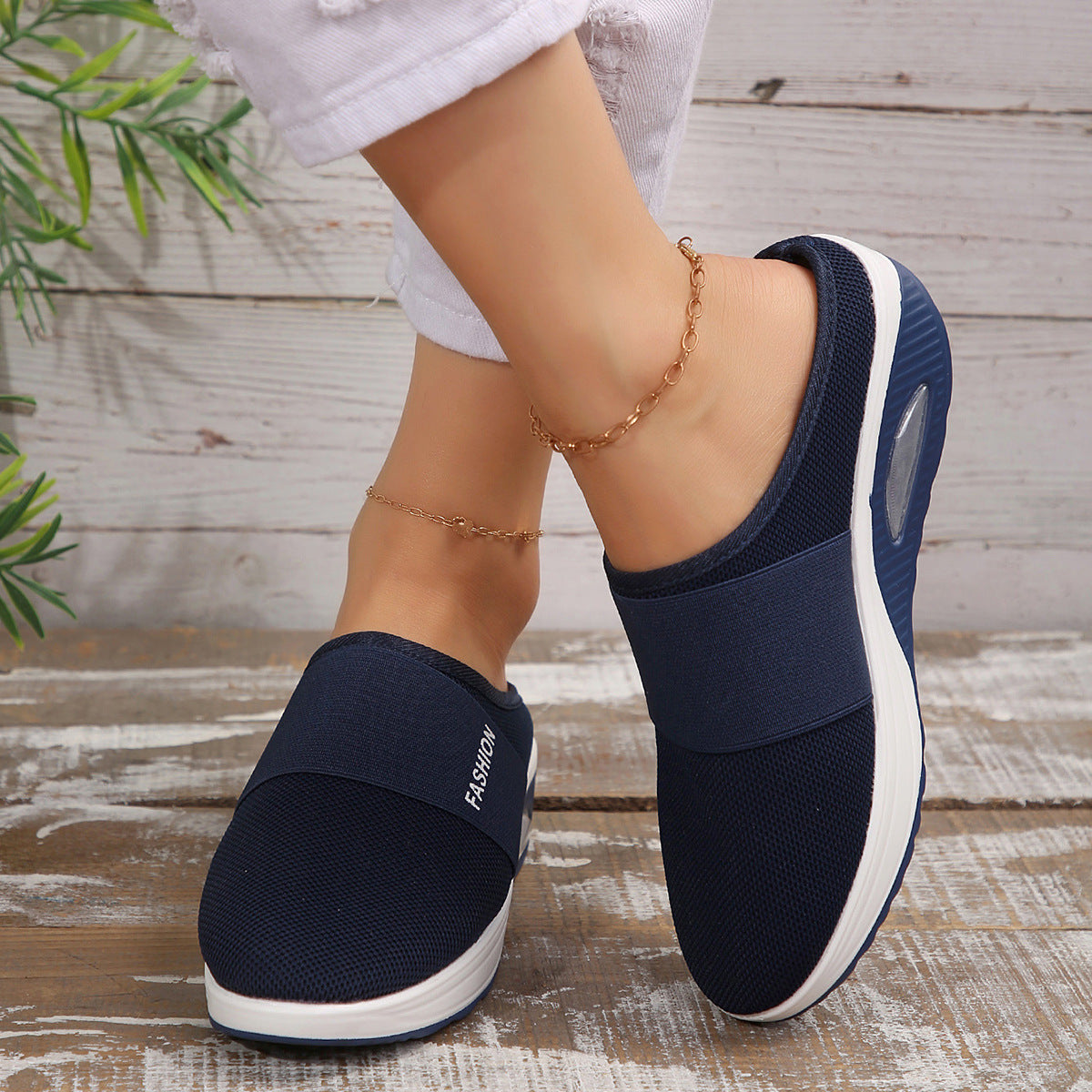 Damen Bequeme Slip-On Clogs mit atmungsaktiver Mesh-Oberfläche und flexibler Sohle