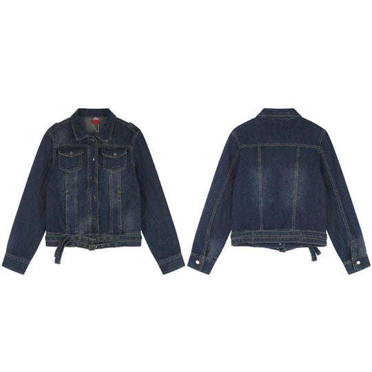 Damen kurze Denimjacke mit Taillengürtel, Druckknopf‑Front und aufgesetzten Brusttaschen Shop Nory