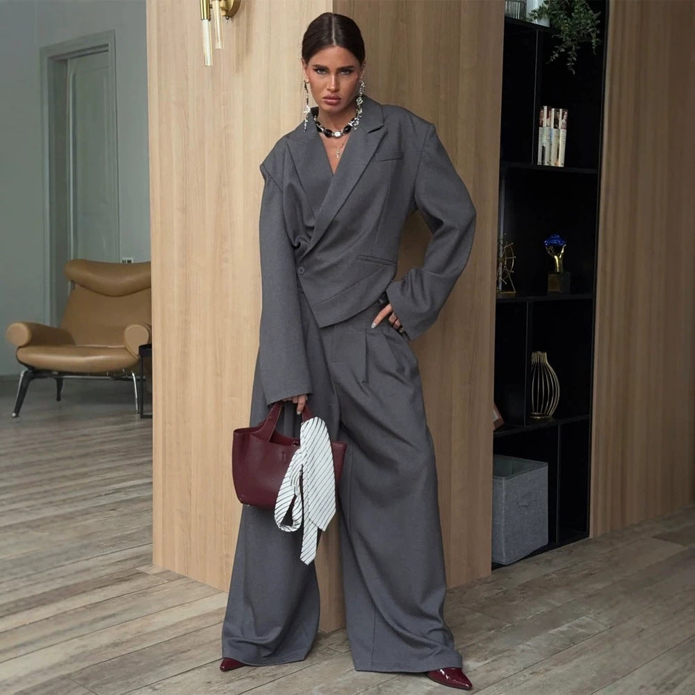 Damen Oversized-Blazer-Set mit tailliertem Schößchen und Plissee-Midirock Shop Nory