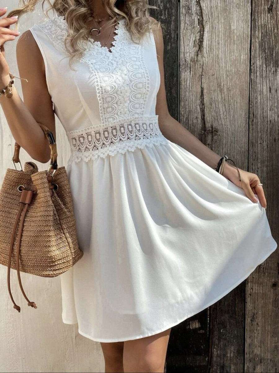 Damen Sommerkleid mit Spitzenakzenten und fließendem Schnitt