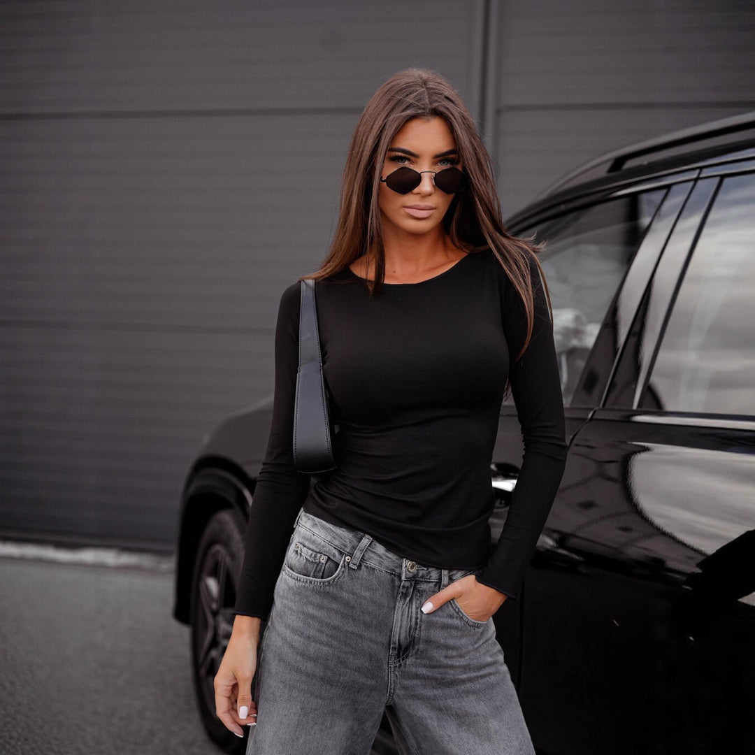 Damen figurbetontes Langarm-Shirt und weite High-Waist Denim-Jeans Shop Nory