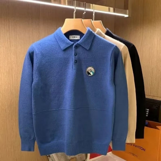 Herren Polokragen-Feinstrickpullover mit Emblem und gerippten Bündchen Shop Nory