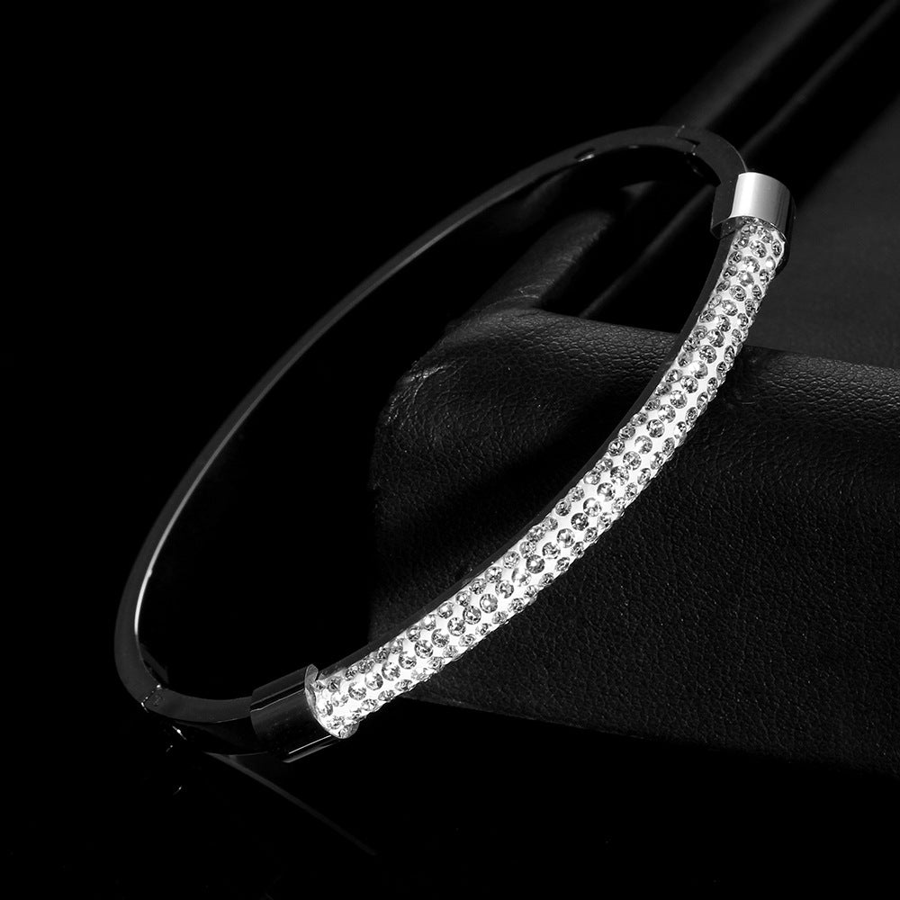 Damen Armreif aus hochwertigem Edelstahl mit funkelndem Kristall-Design Shop Nory