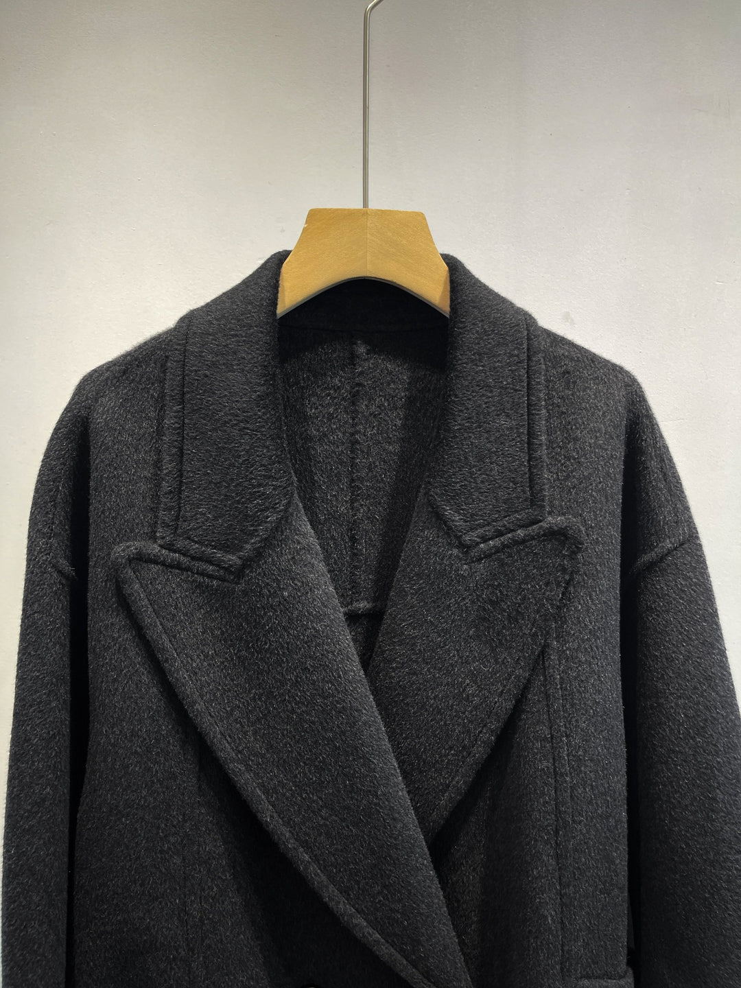 Damen maßgeschneiderter Overcoat aus einzigartigem strukturiertem Stoff Shop Nory
