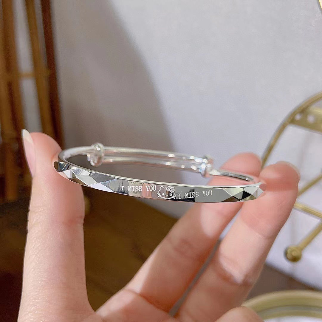 Damenschmuckarmband mit kunstvoller Gravur und elegantem Design Shop Nory