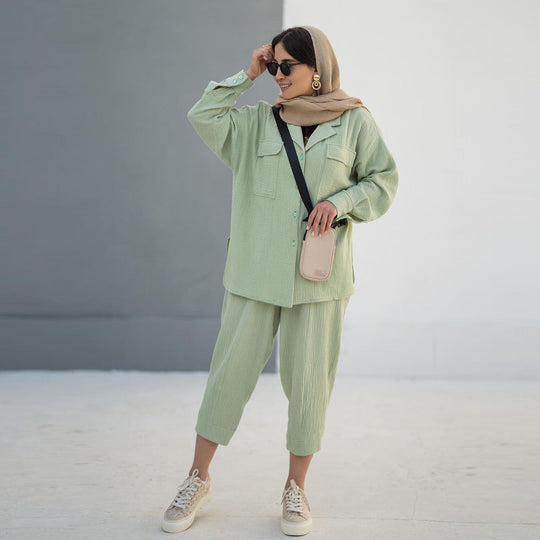 Damen lässiges Zwei-in-Eins Set mit hochwertigem Stoff und praktischen Taschen