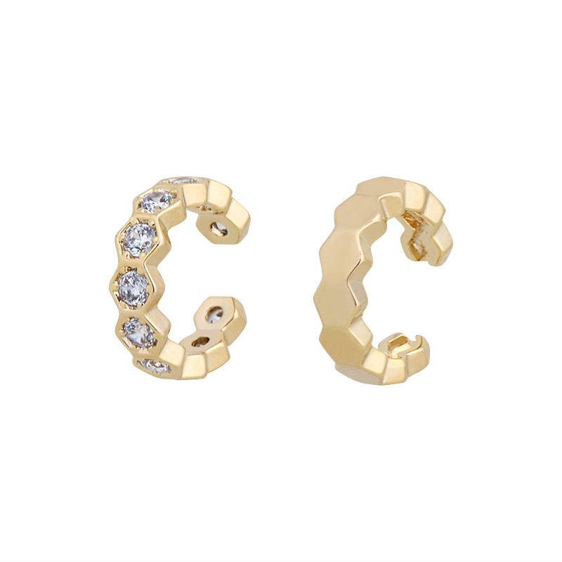 Damenring mit geschwungenem Design und funkelnden Kristallen Shop Nory