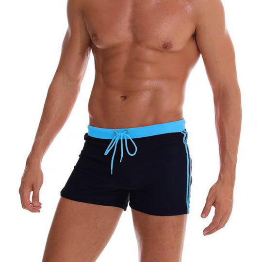 Herren Bade-Shorts mit peppigen Kontrastelementen