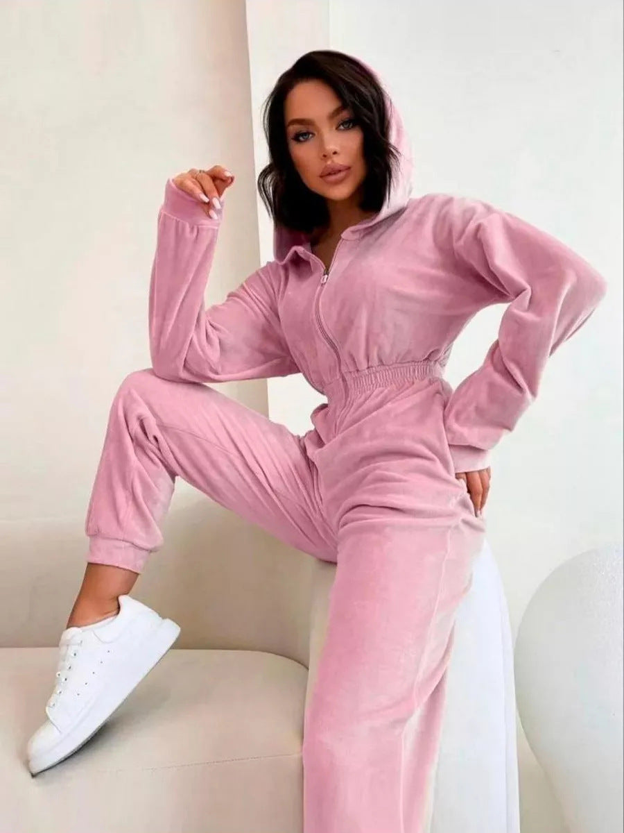 Damen Velours Jumpsuit mit Kapuze, Reißverschluss und tailliertem Gummibund Shop Nory