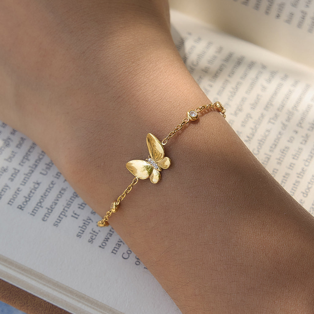 Damen Armband mit filigranem Schmetterlingsdesign aus hypoallergenem Edelstahl Shop Nory