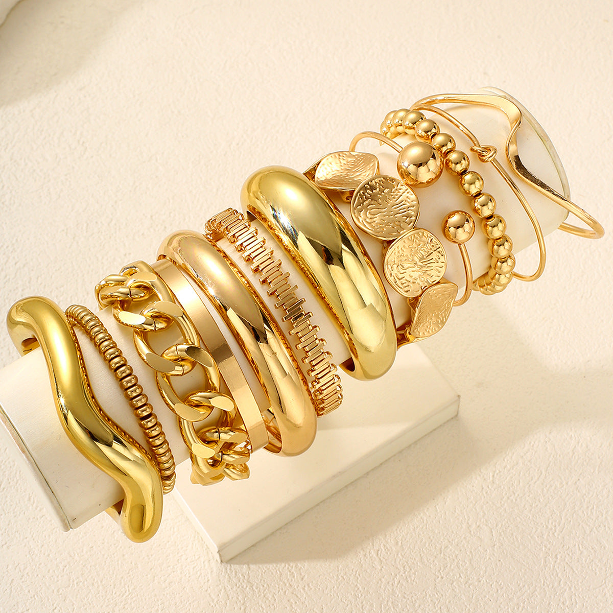 Damen Armband-Kollektion mit verschiedenen Designs Shop Nory