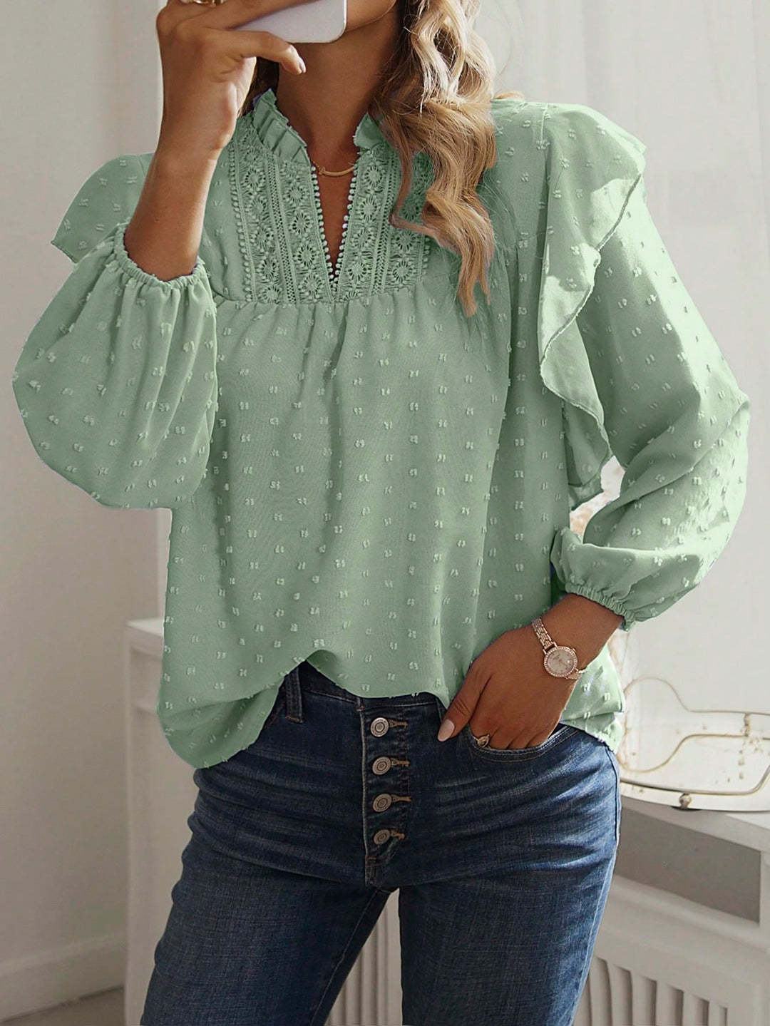 Damen Viskose-Bluse mit Spitzenstickerei und Volantärmeln Shop Nory
