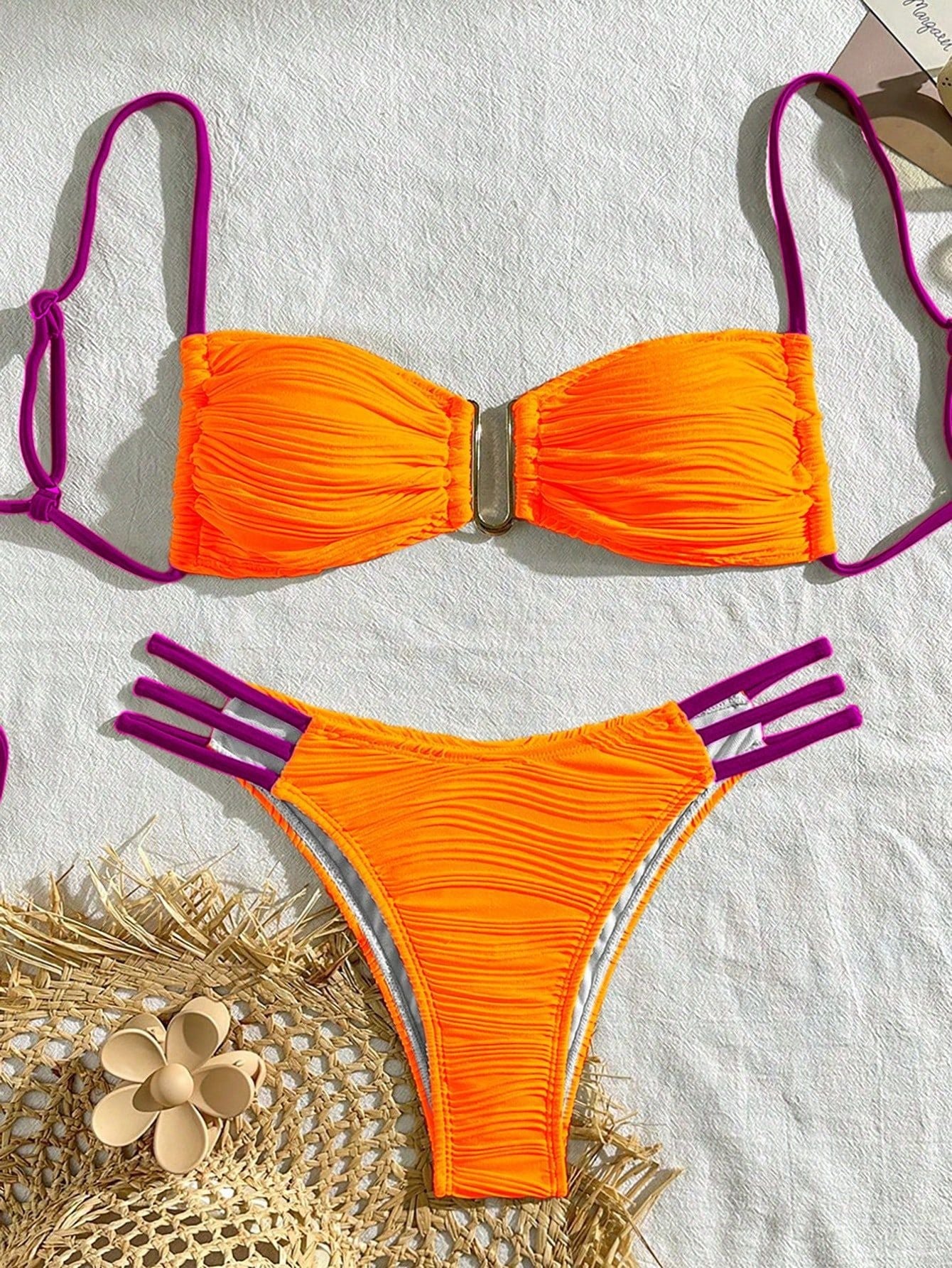 Damen Bikini-Set mit raffiniertem Falten-Design und modischen Akzenten Shopnory