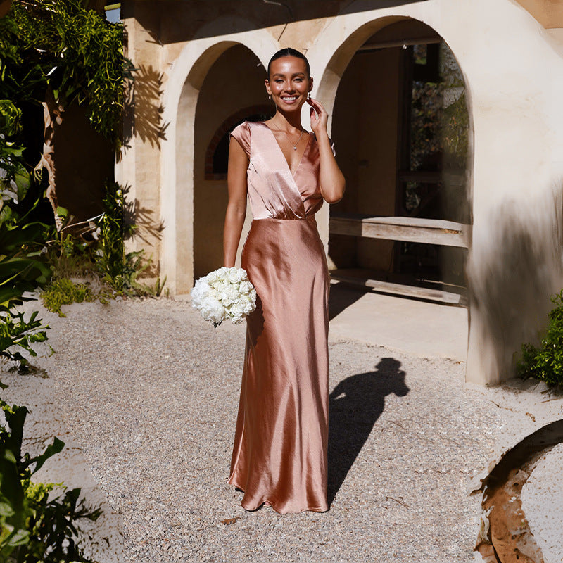 Damen Elegantes Langkleid mit V-Ausschnitt und fließendem Schnitt