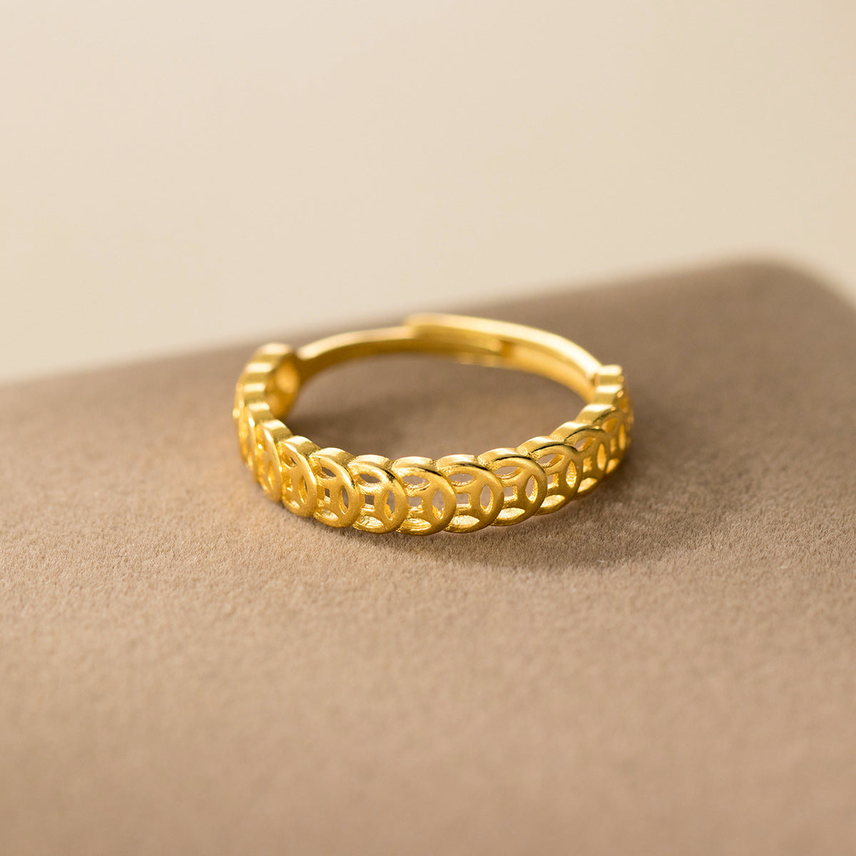 Damen eleganter filigraner Ring mit strukturiertem Muster Shop Nory