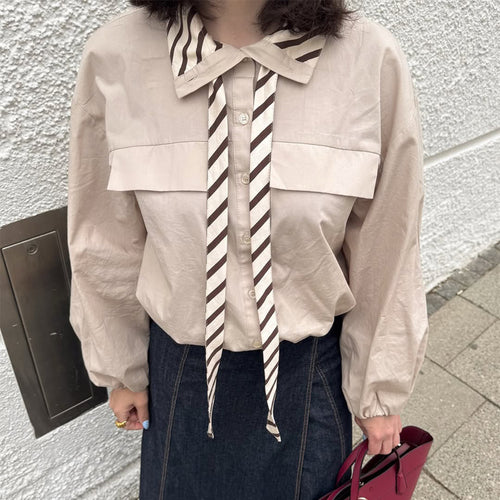 Damen Bluse mit Schleifenkragen, überschnittener Schulterpartie und voluminösen Ballonärmeln Shop Nory