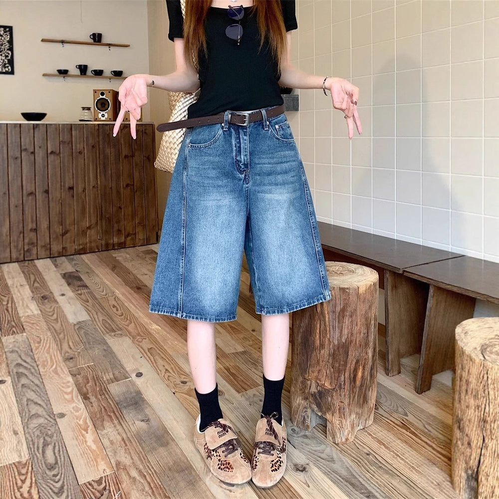 Damen weite Denim-Shorts im modernen Design mit praktischen Taschen