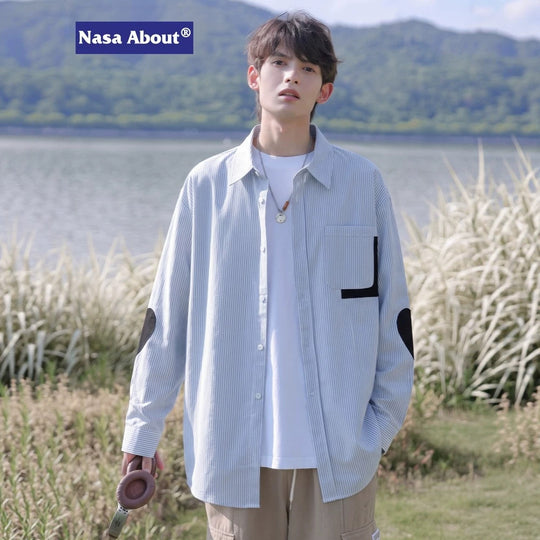Herren Oversize-Hemd mit feinem Nadelstreifen, Kontrasttasche und Ellbogen-Patches Shop Nory