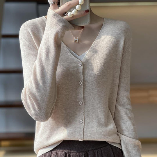Damen Leichter V‑Ausschnitt‑Cardigan mit kastiger Silhouette und Kaschmir‑Optik Shop Nory