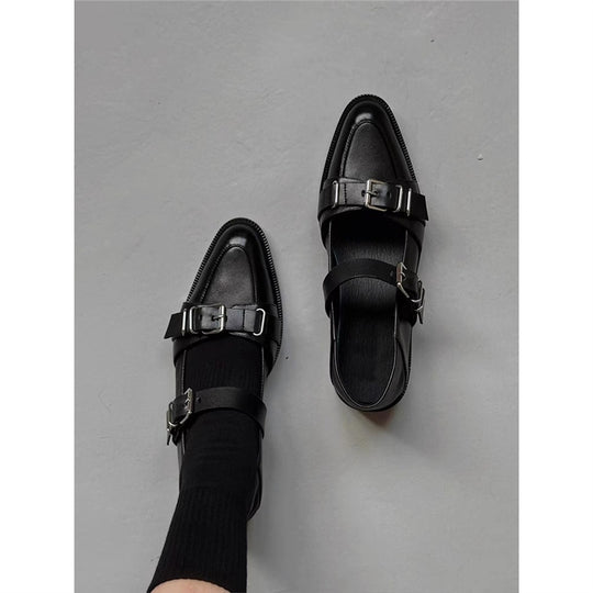 Damen Ledermules mit Schnallenriemen, spitzer Zehenform und Nietenbesatz Shop Nory