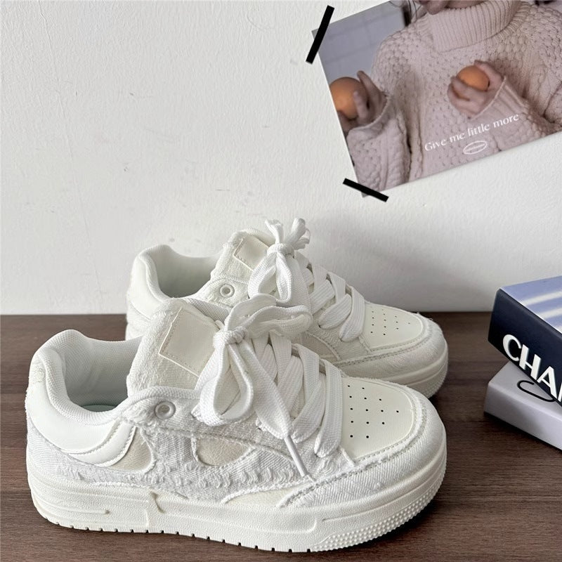 Damen Sneakers mit texturiertem Obermaterial und dämpfender Sohle
