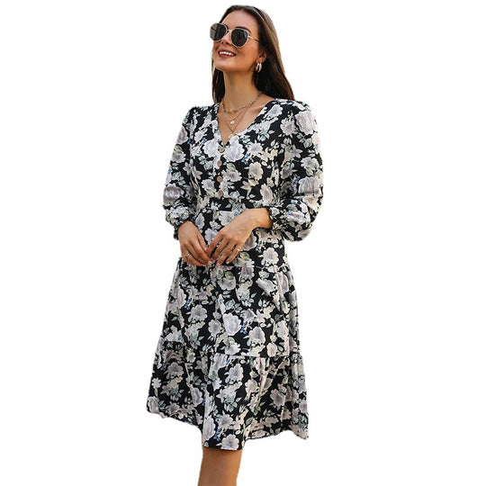 Damen Midikleid mit Stufenrock, V‑Ausschnitt, Taillennaht und gerafften Armabschlüssen Shop Nory
