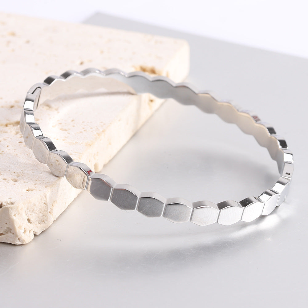 Damen Armreif mit modernem geometrischem Design Shop Nory