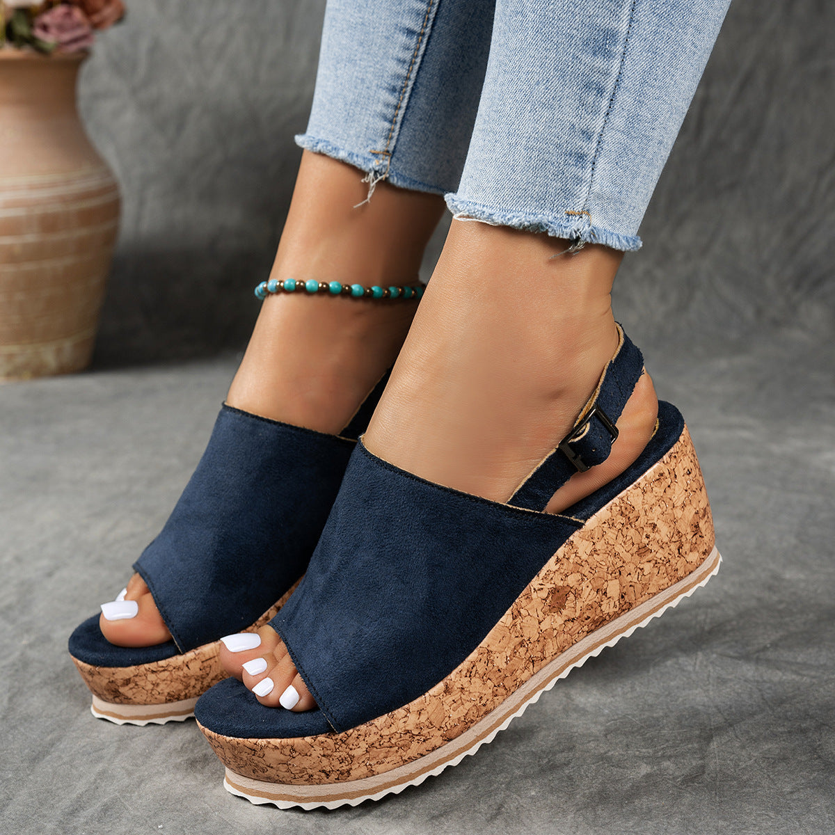 Damen Keilabsatz-Sandalen mit verstellbarem Riemen und komfortablem Fußbett Shopnory