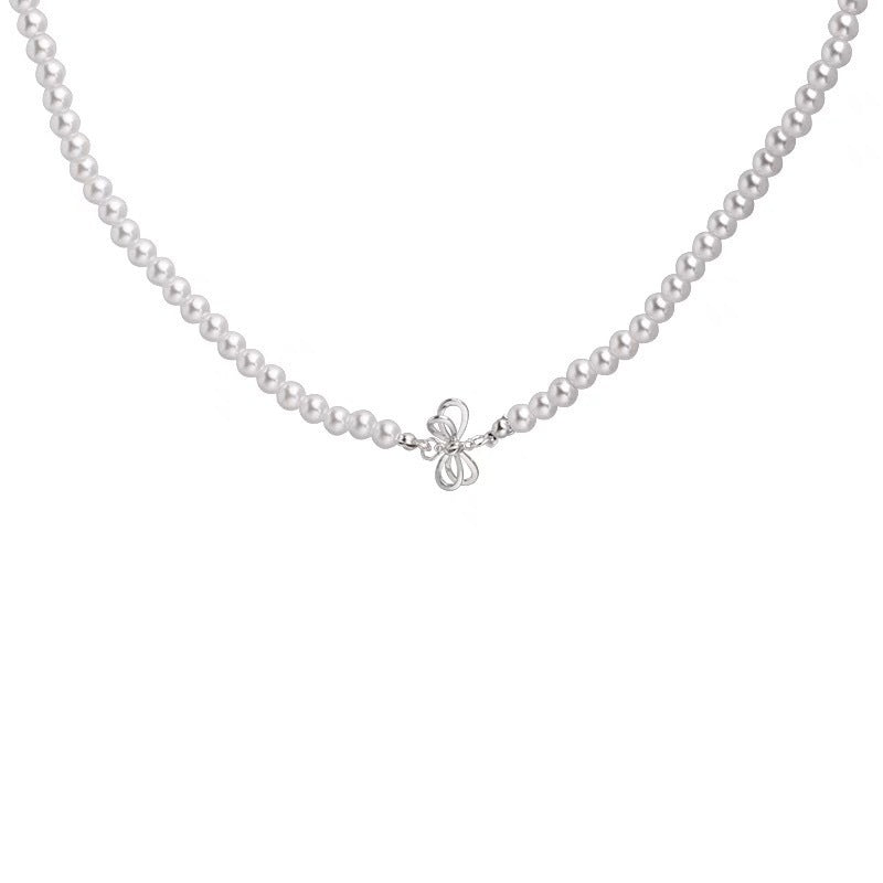 Damen Halskette mit filigranem Schmetterlingsanhänger Shop Nory