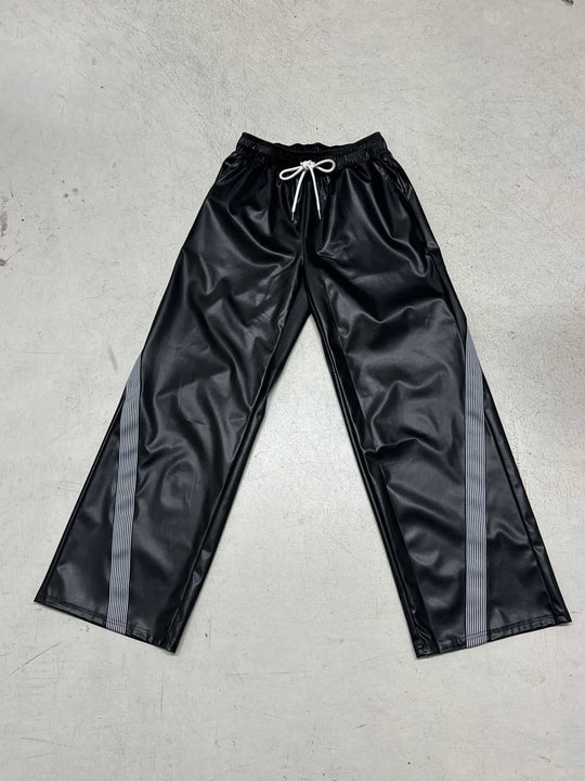 Damen nan weite Kunstleder-Trackpants mit elastischem Bund, Tunnelzug und seitlichen Streifen Shop Nory