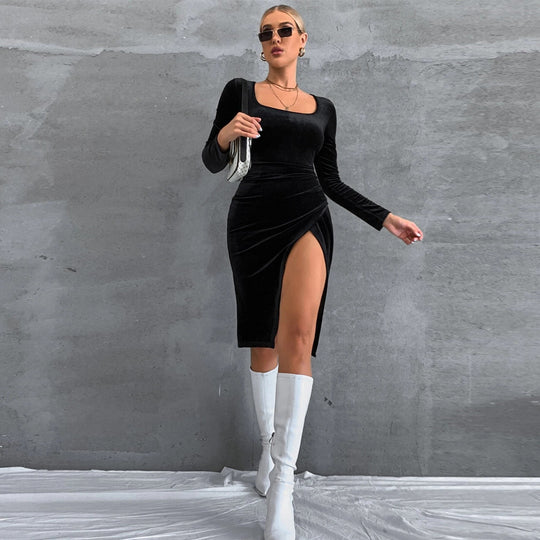 Damen Samt-Midikleid mit quadratischem Ausschnitt, taillierter Raffung und hohem Seitenschlitz Shop Nory